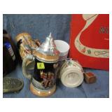 Lot of vintage items...