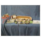 Lot of vintage costume jewelry and ...