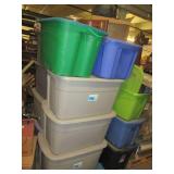 Pallet lot of approximately 15 tote...