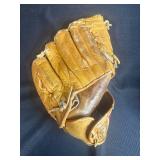 Pair of Vintage Rawlings and Mizuno Leather Baseball Gloves