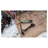 Razor Black Label E90 Electric Scooter and Halo Kick Scooter - Untested