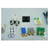 Jewelry Lot: Pierced Earring Pairs