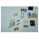Jewelry Lot: Pierced Earring Pairs
