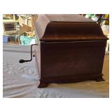 Victor Talking Machine Co. VV-IXA Phonograph - Spins, Lid is Loose on One Hinge, Needle Slides Across Record too Fast to Play