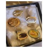 Vintage Collectible Lot including Razor, Rifle Pen, and Jewelry