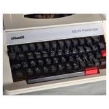 Olivetti MS 25 Premier Plus Typewriter in Case