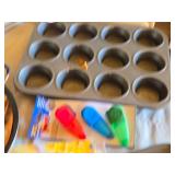 Crofton 11" Comal, Muffin Pan, and Kitchen Accessories