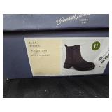 Used Ella Boots Memory foam Water Repellent Sz11