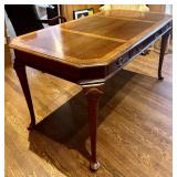 O - Pennsylvania House Desk - Vintage 3-Drawer Writing Table With Inlaid Top