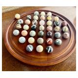 LR - Round Wooden Marble Game Board with Assorted Agate Marbles