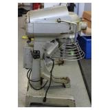 20 Quart Commercial NSF Dough mixer DOYON SM 200