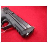 Smith & Wesson M&P40 40S&W Pistol