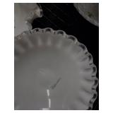 Porcelain Floral Ruffle-Edge Set - White with Pink Flowers