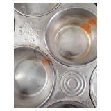 Vintage Kitchenware Lot: 5 Lime-Green Plates, Green Goblet, Muffin Pan, Kraft Decorator Box