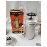 Mirro Cooky Press Cookie Press - 12 Shapes - Vintage Kitchen Tools Lot