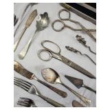 Griffon Community Plate Silverware Set in Wooden Case