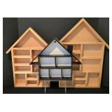 LL-FR - House-Shaped Wooden Display Shelves - Light Wood (2)