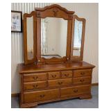 UL - Vintage Mirrored Dresser with Triple Mirror