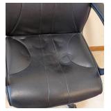 UL - Leather Rolling Office Chair with Armrests - Black, Adjustable Height