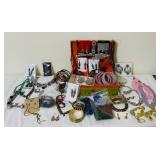 B2 - Spirit of the Earth Bath & Body Gift Basket Lot - Avon Foot Works & Candle Dish