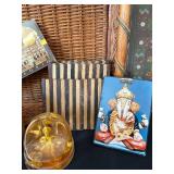 B2 - Madrid Travel Souvenir Lot - Gemstone Paintings, Indian Boxes & Decorative Trinkets