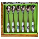 K - Portmeirion Botanic Garden Spoons & Spode Blue Italian Fork Set