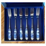 K - Portmeirion Botanic Garden Spoons & Spode Blue Italian Fork Set