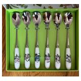 K - Portmeirion Botanic Garden Spoons & Spode Blue Italian Fork Set