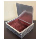 K - Leaf Platter & Elephant Design Trinket Box