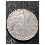 1988 AMERICAN SILVER EAGLE 1 TROY OZ .999 FINE SILVER