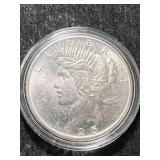 1925 US PEACE SILVER DOLLAR IN AIRTITE