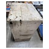 Antique Wooden 5-Drawer Chest with Distressed Finish