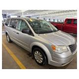 2008 Chrysler Town & Country LX