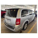 2008 Chrysler Town & Country LX