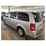2008 Chrysler Town & Country LX