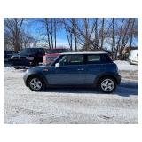 2010 MINI COOPER *2 Owner | No Accidents | 104k Miles* (NO RESERVE)