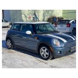 2010 MINI COOPER *2 Owner | No Accidents | 104k Miles* (NO RESERVE)