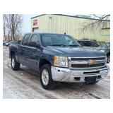 2013 CHEVROLET SILVERADO 1500 LT *2 Owner | 4x4 | No Accidents* (NO RESERVE)