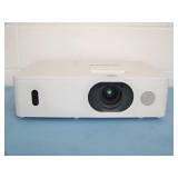 Hitachi CP-WU5505 WUXGA 5000-Lumen HD Home Theater LCD Projector / Projection System with Remote Control and HDMI Cable