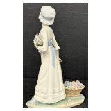 Vintage Llardo Wild Flowers Girl Porcelain Figurine / Lladro Figurine Model 5030