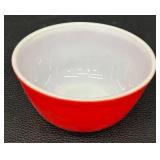 Set of 3 Vintage Pyrex Mixing Bowls in Yellow, Red, and Blue