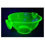 Vintage Uranium Glass Mixing Bowl / U.S. Glass Dining | Vintage Green Vaseline Uranium U.S Glass 2 Handle Batter Mixing Bowl