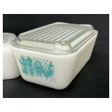 Pyrex Butterprint Rooster Pattern Set – Vintage White & Teal (5-Piece)