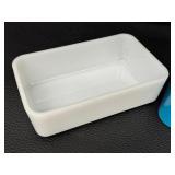 Pyrex Butterprint Rooster Pattern Set – Vintage White & Teal (5-Piece)