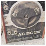 250 Amp AC/DC Stick Welder, Works