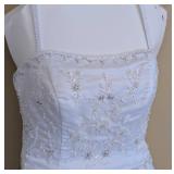 UL - Ginza Collection Bridal Wedding Dress - Size 8 with Veil