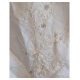 UL - Ginza Collection Bridal Wedding Dress - Size 8 with Veil