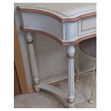 UL - Vintage Vanity Set with Mirror