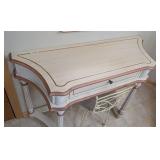 UL - Vintage Vanity Set with Mirror