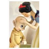 K - Walt Disney Snow White & Bashful Figurine